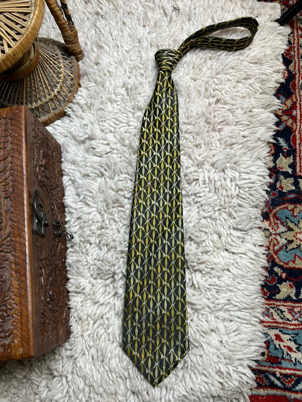 Savvy Necktie Black & Gold Geometric Pattern Polyester