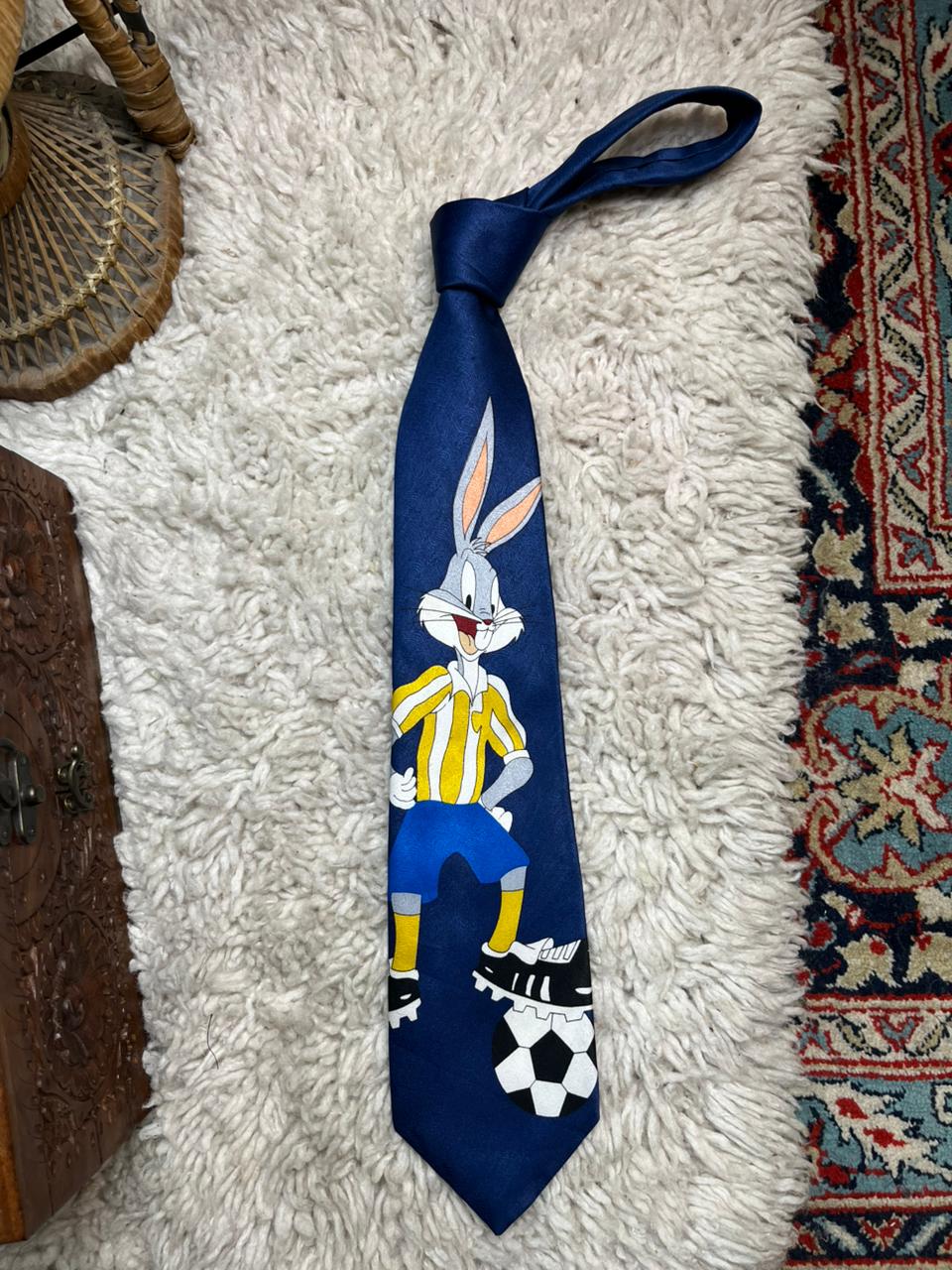 Vintage 1996 Bugs Bunny Looney Tunes  Necktie Blue Warner Bros