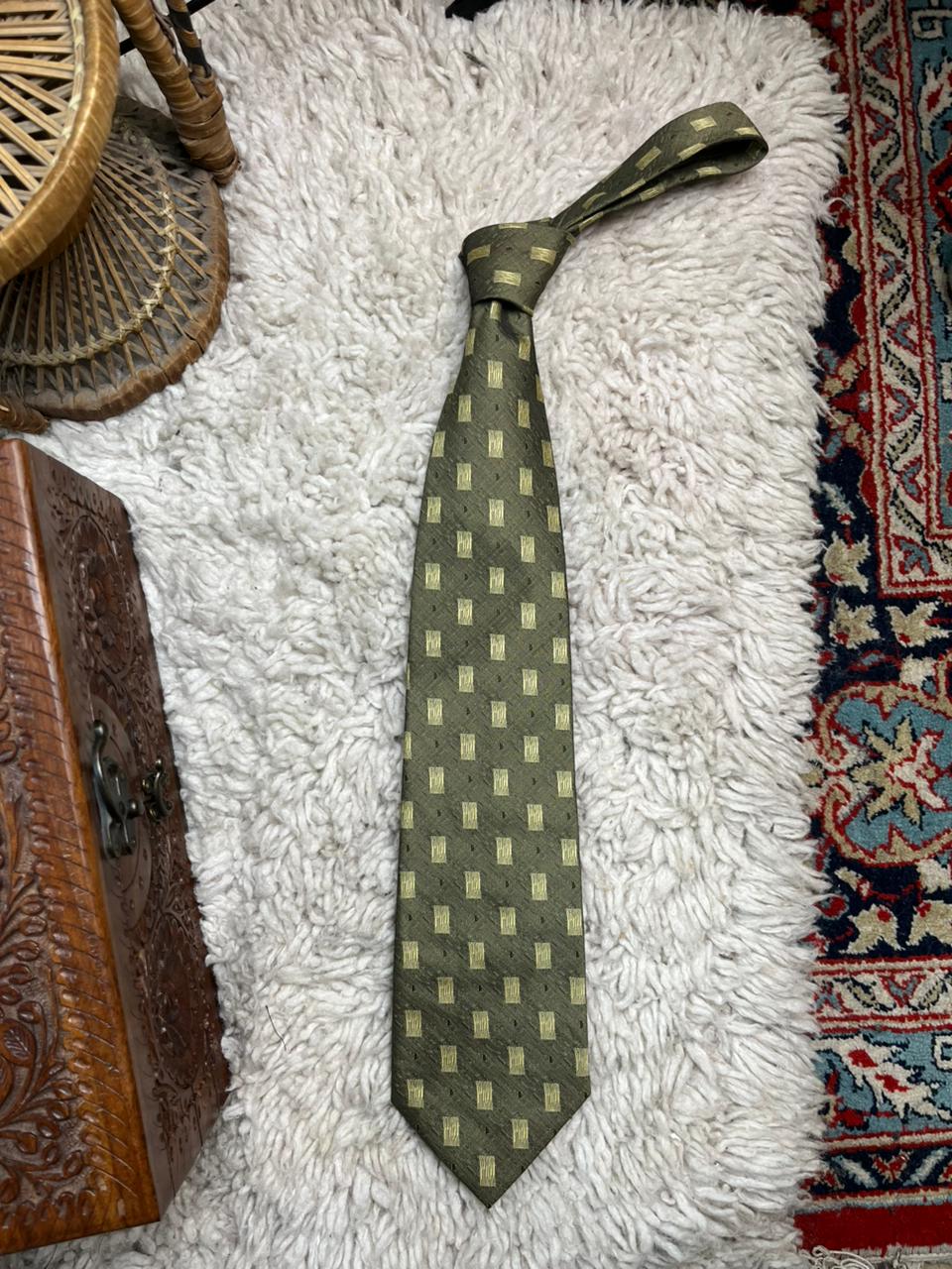 DONITZ Tie Olive Green Gold Geometric Textured Woven 100% Polyester