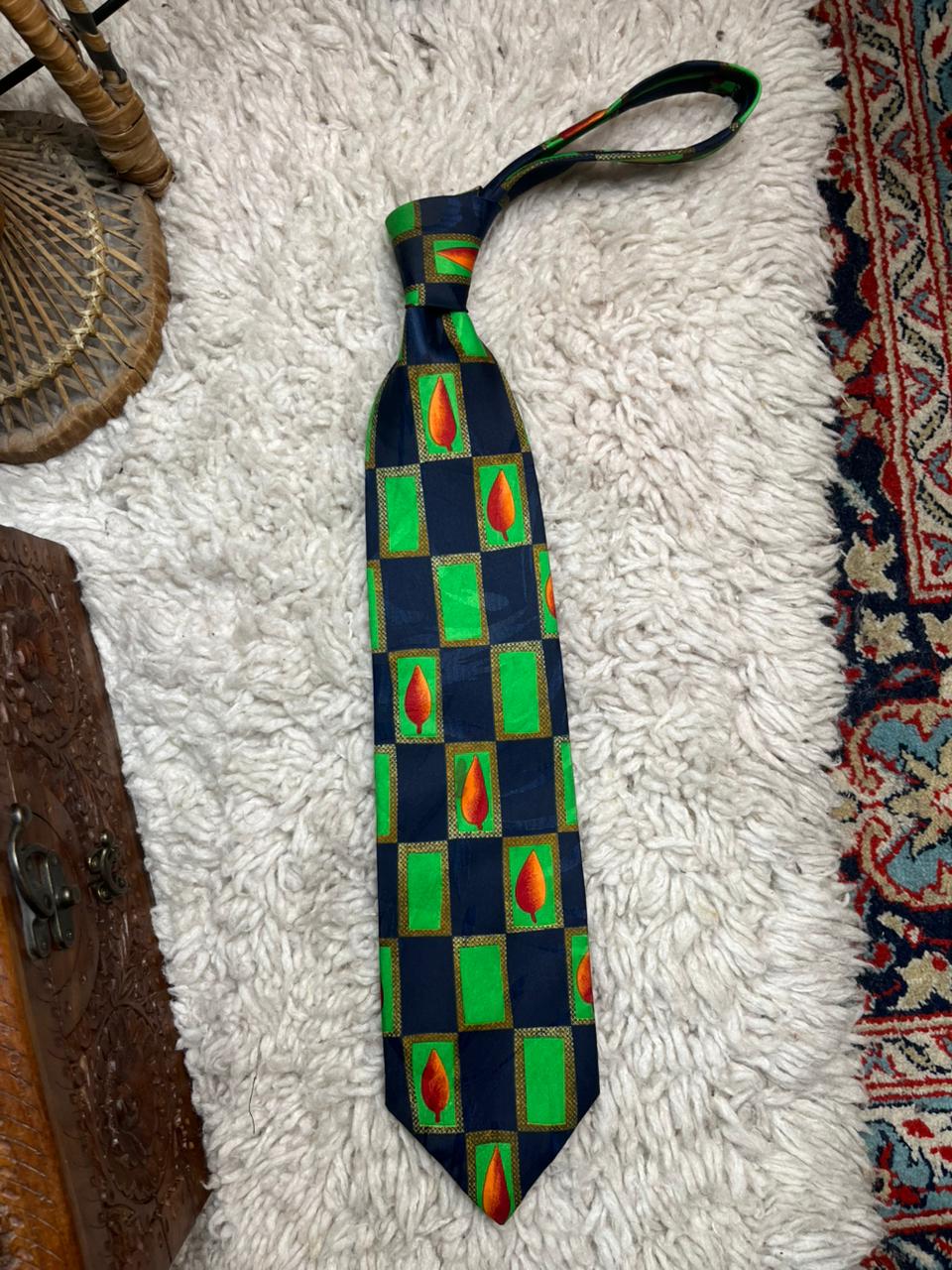 Berkertex Necktie Bold Geometric Abstract Flame Pattern Colorful
