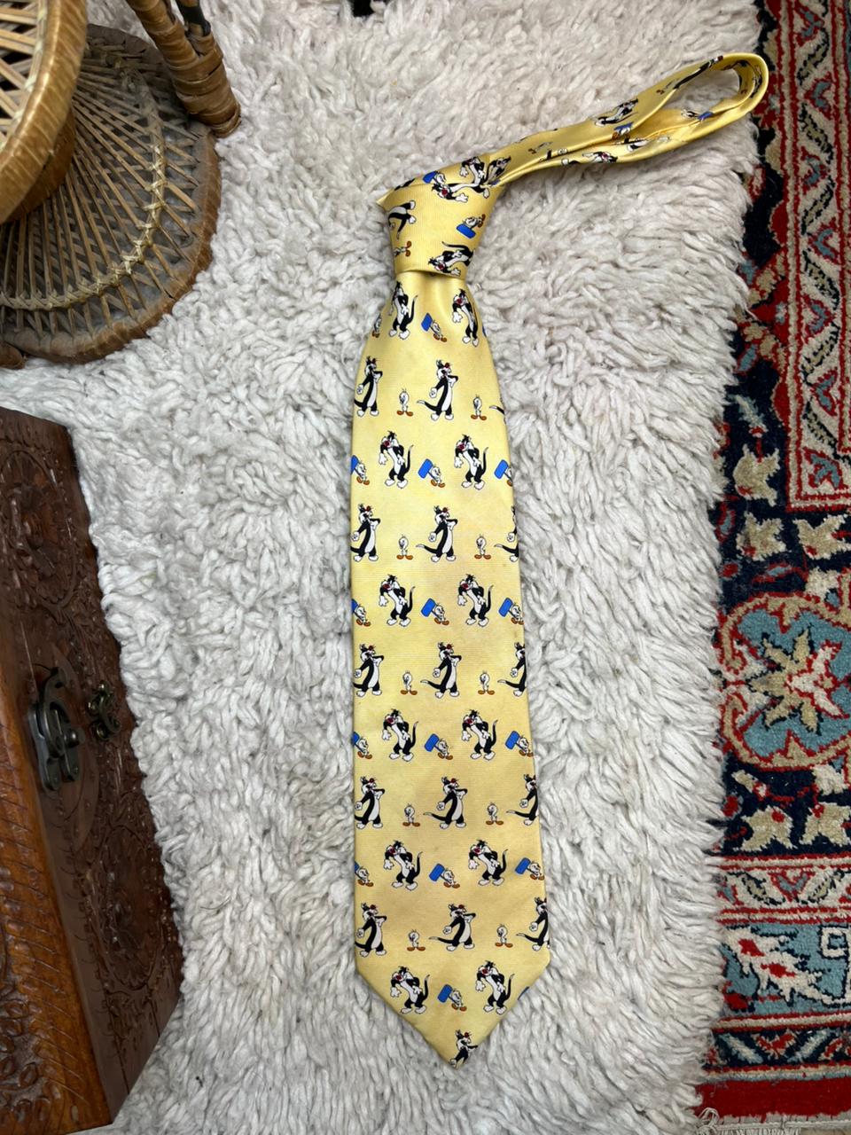 Vintage Looney Tunes Sylvester & Tweety Bird Tie 100% Silk Italy Yellow Novelty