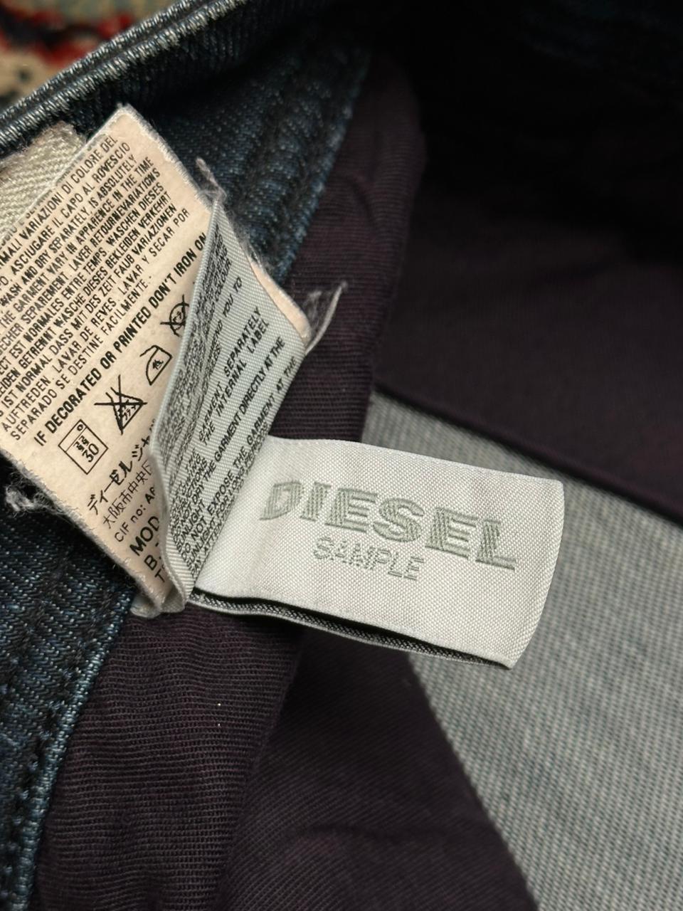 DIESEL SAFADO(Straight Fit) INDIGO NON STRETCH JEANS