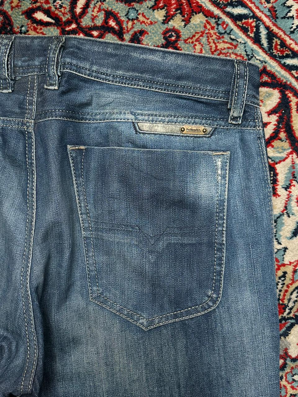 DIESEL BRAVEFORT(STRAIGHT-CARROT FIT) WASHED INDIGO SUPER STURDY DENIM PANTS