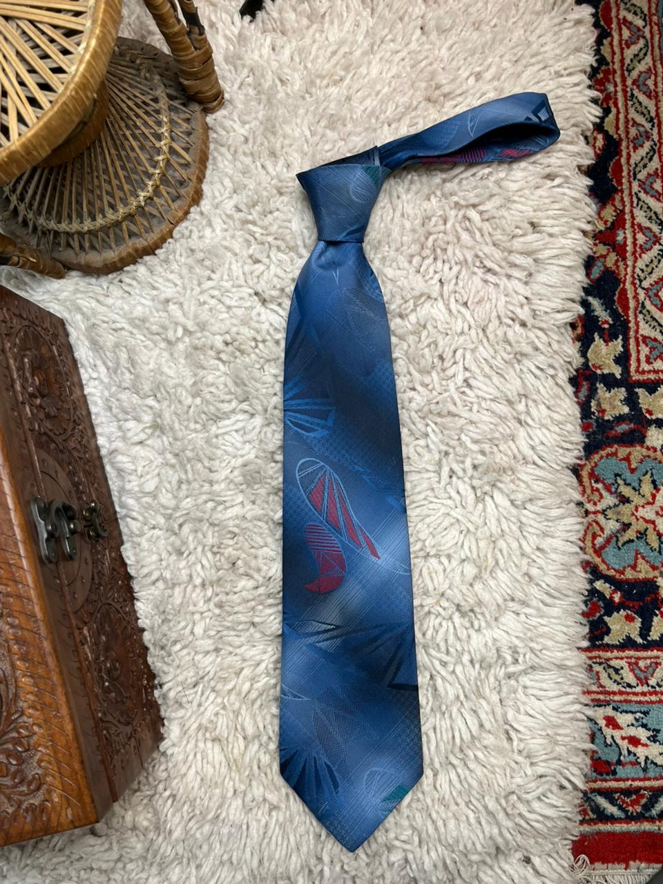 Canda C&A Men's Tie Blue Abstract Geometric Pattern Retro 90s Style