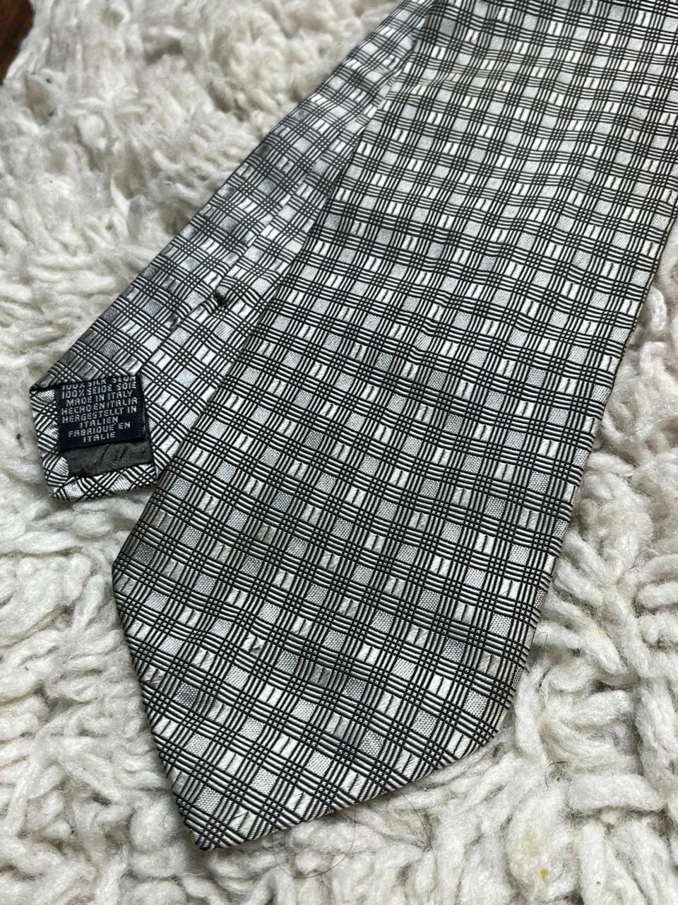 Metropolitan View Men's Silk Tie Silver Gray Plaid Check Pattern