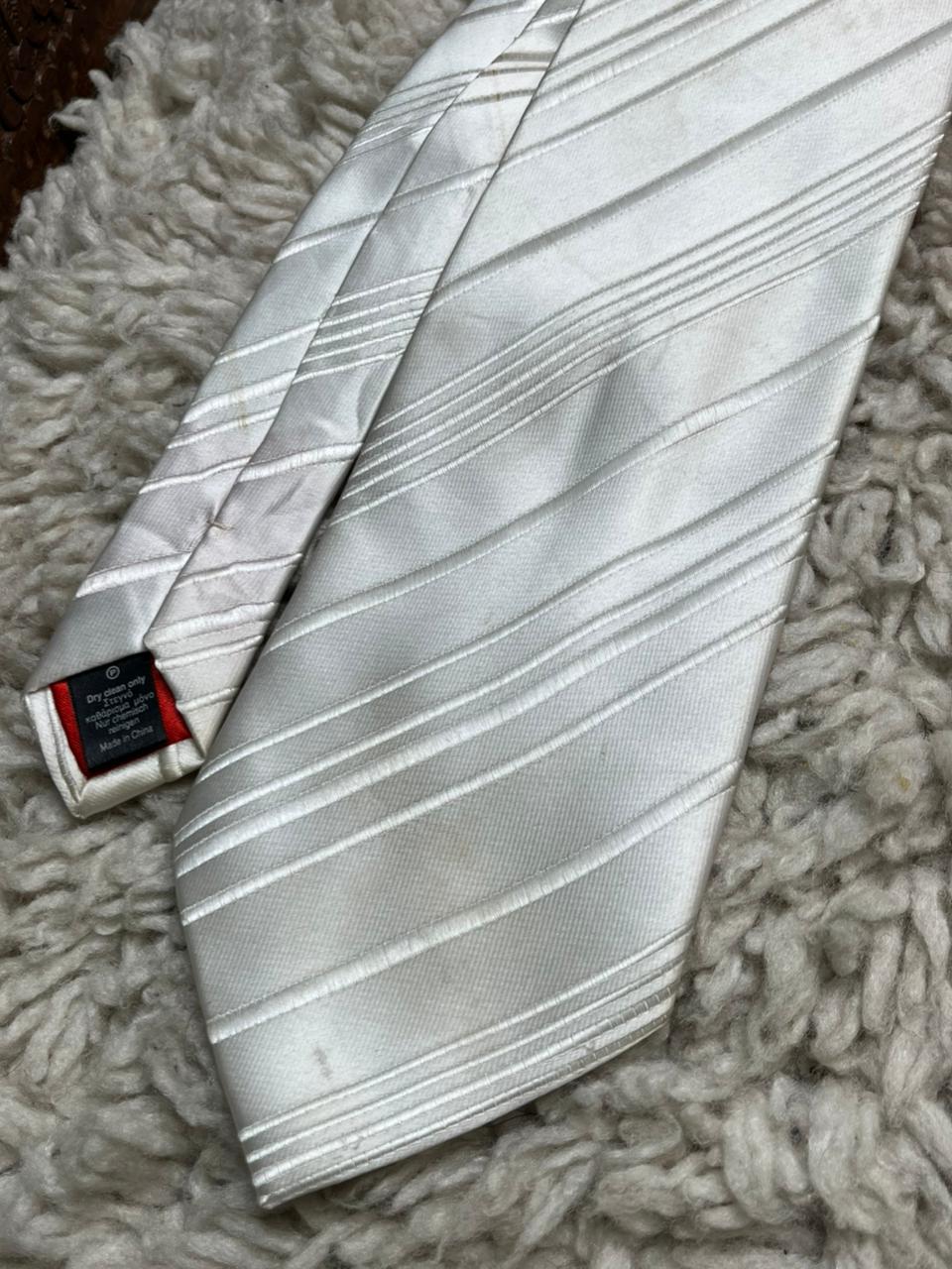 River Island Mens Tie 100% Silk White Silver Grey Diagonal Striped