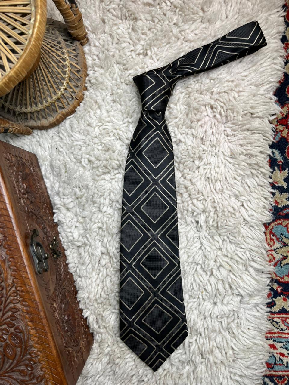 Montagu Men's Tie Black Red Floral Geometric Abstract Career Washable