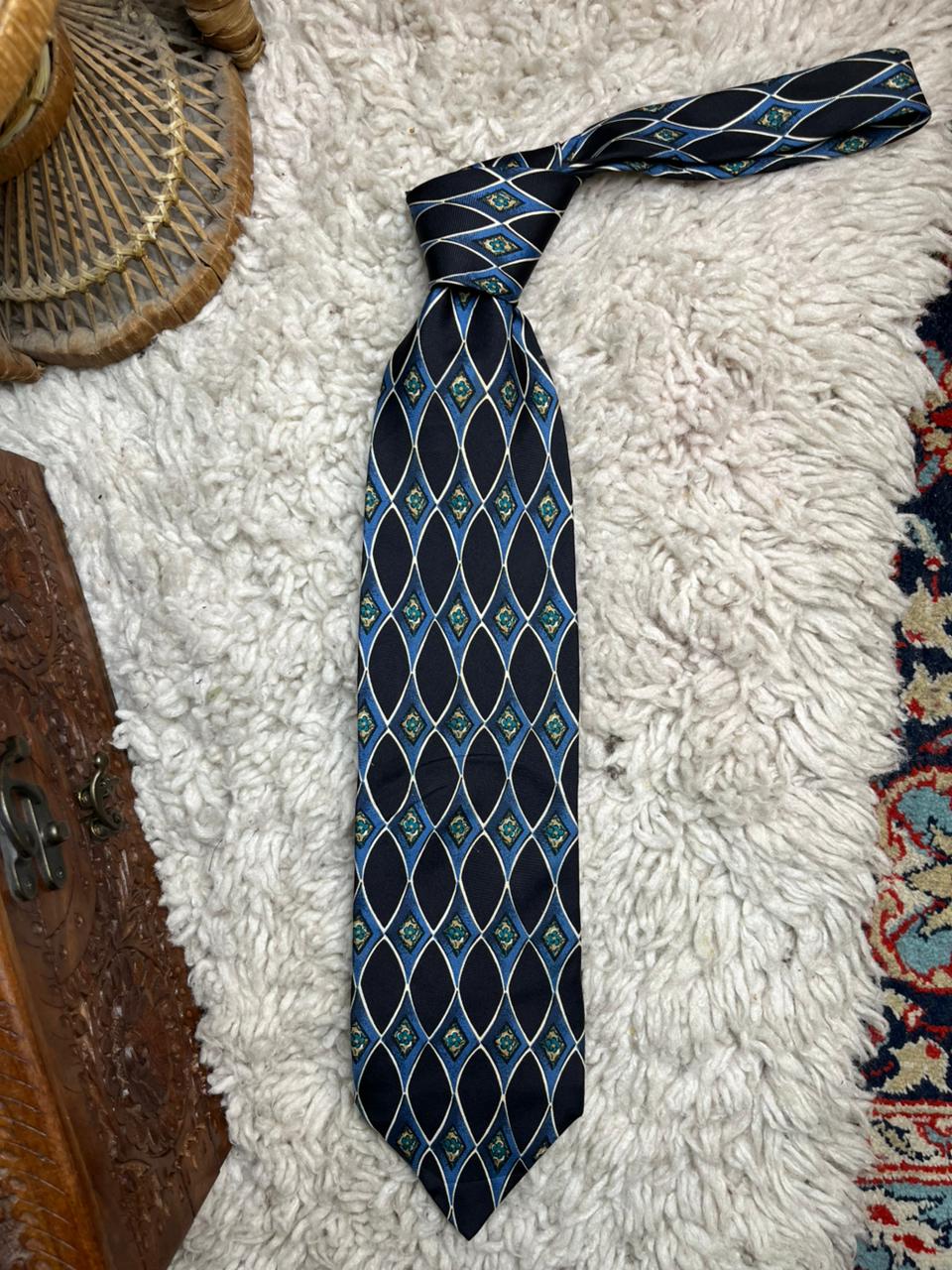 BAUMLER Mens Tie Silk Geometric Diamond Medallion Necktie