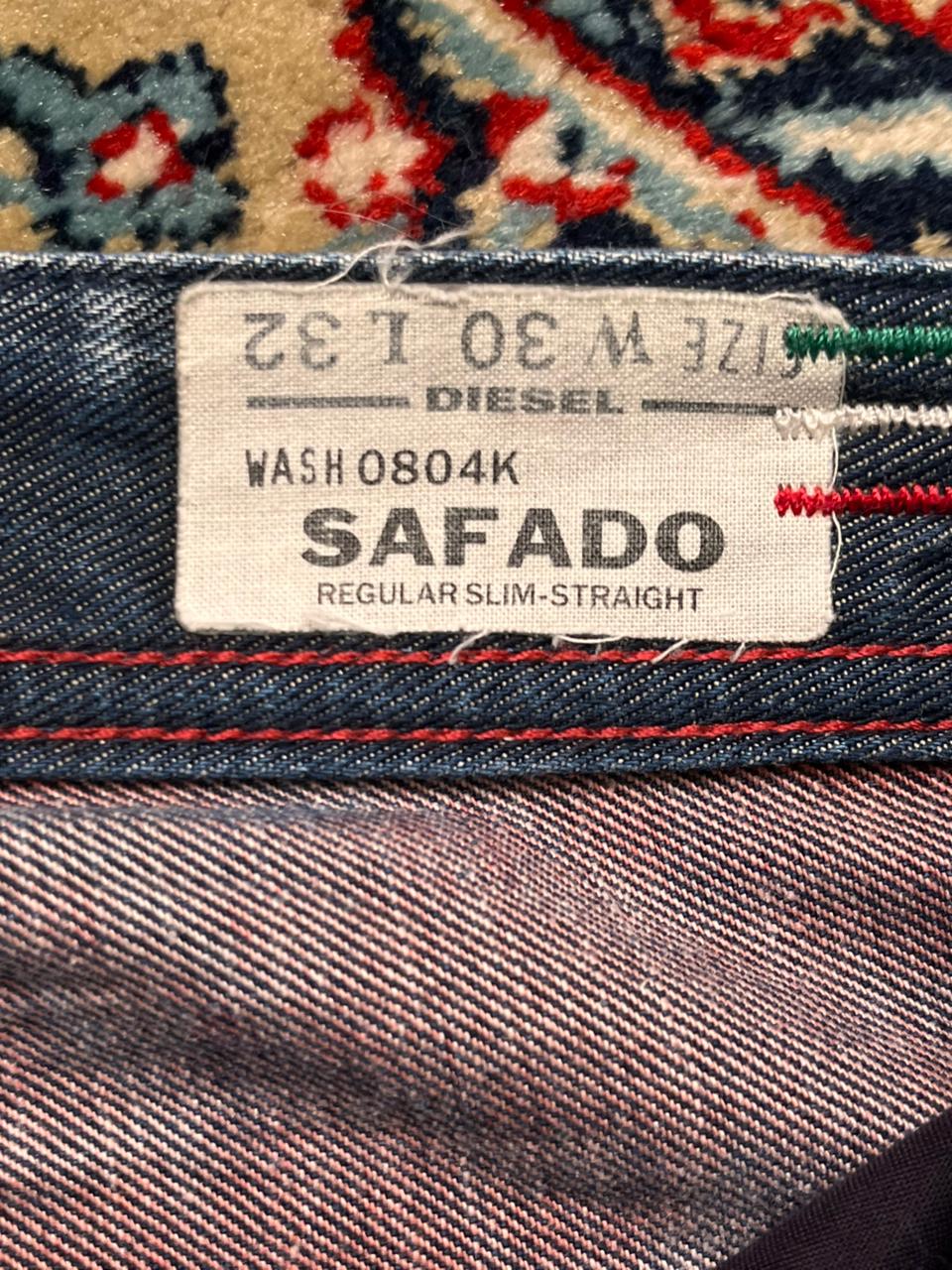 Diesel SAFADO(STRAIGHT FIT) Distressed WASHED BLUE JEANS