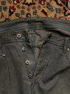 Diesel Braddom(SLIM-STRAIGHT FIT) DIRTY GREY WASH SLIGHTLY STRETCHABLE JEANS - 36