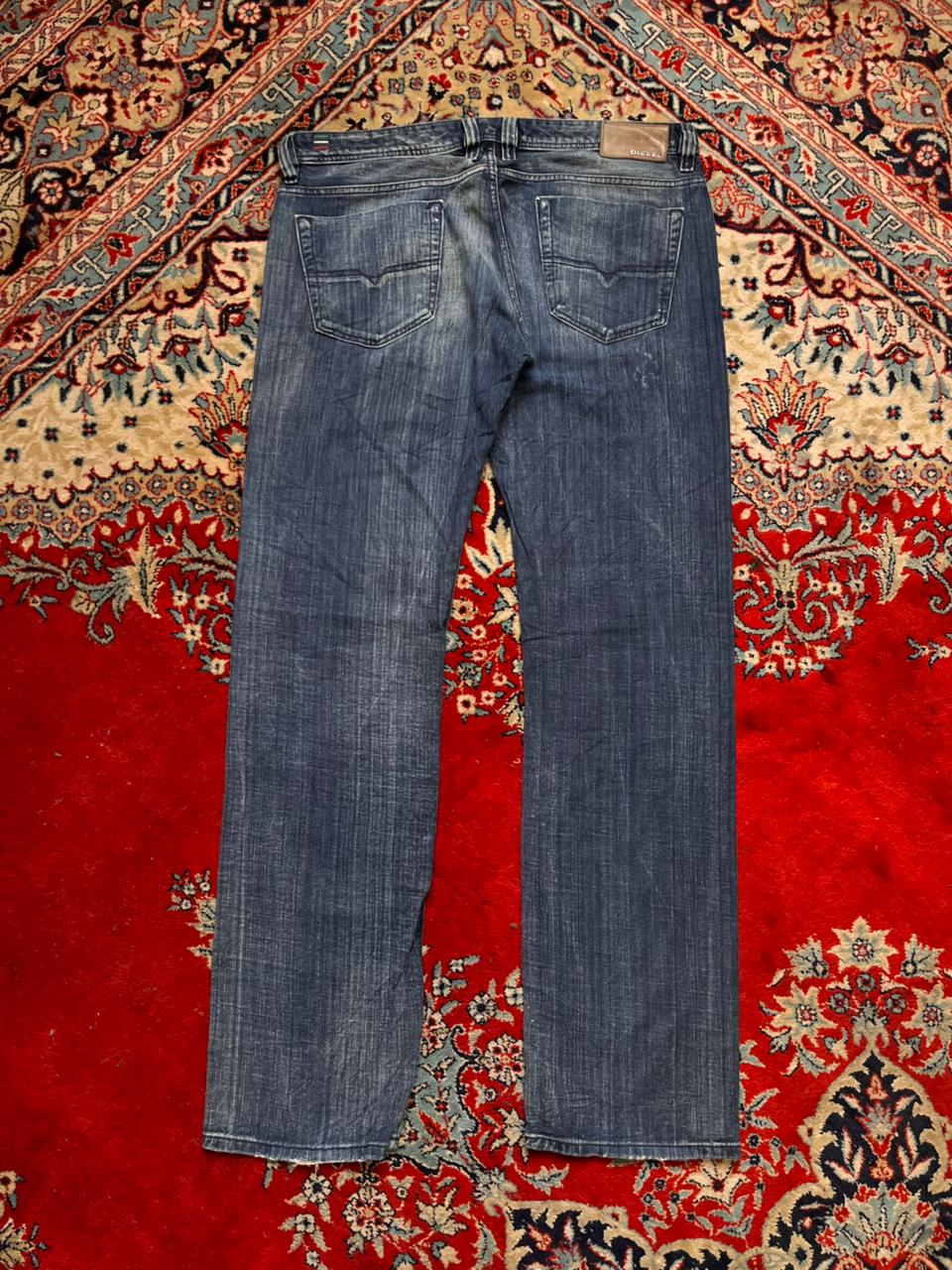 Diesel Viker(Straight Fit) Non Stretch Distressed Jeans