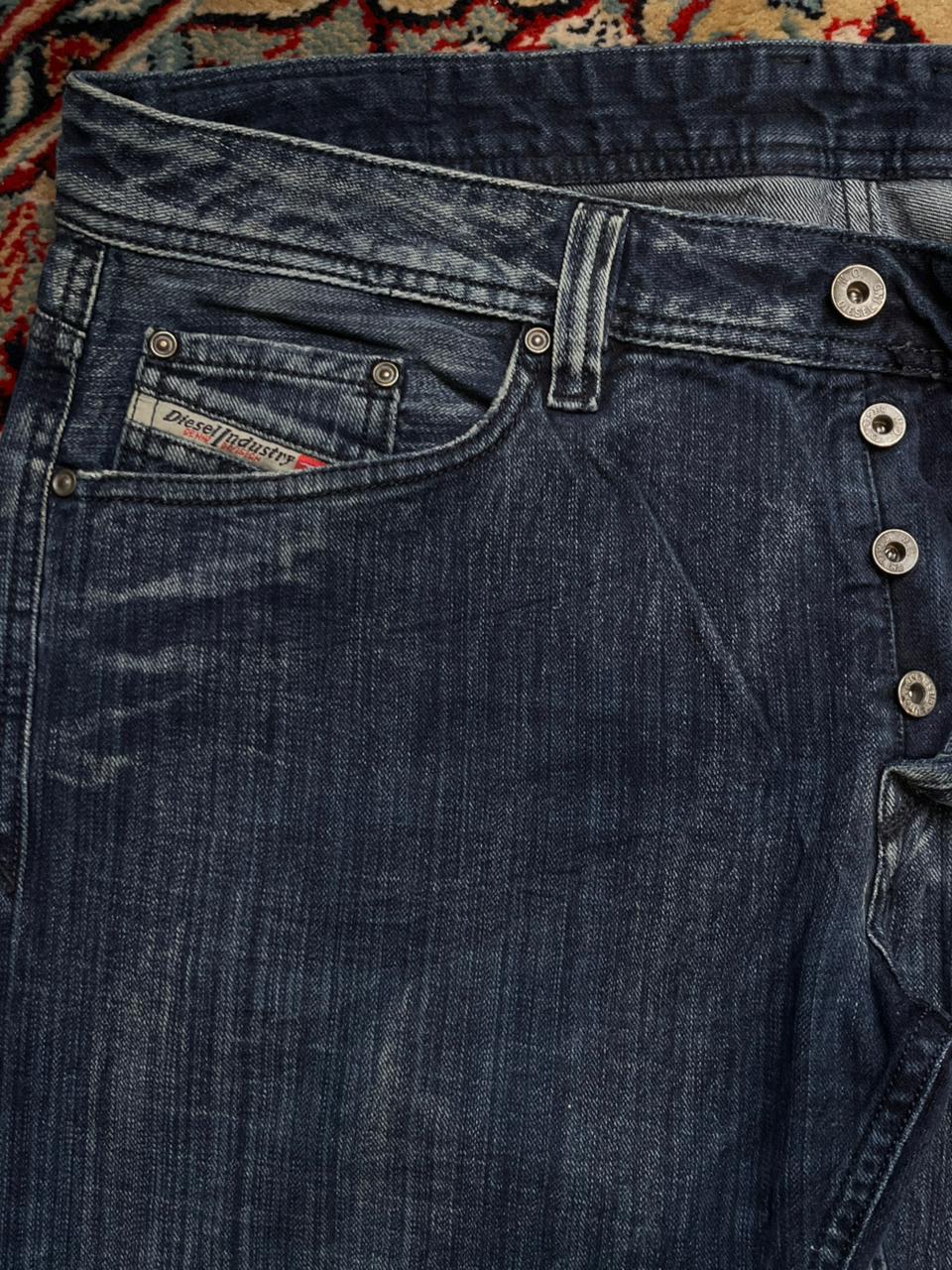 Diesel Viker(Straight Fit) Non Stretch Distressed Jeans