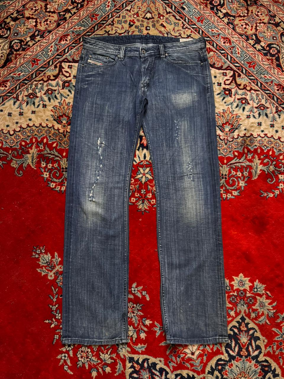 Diesel Viker(Straight Fit) Non Stretch Distressed Jeans