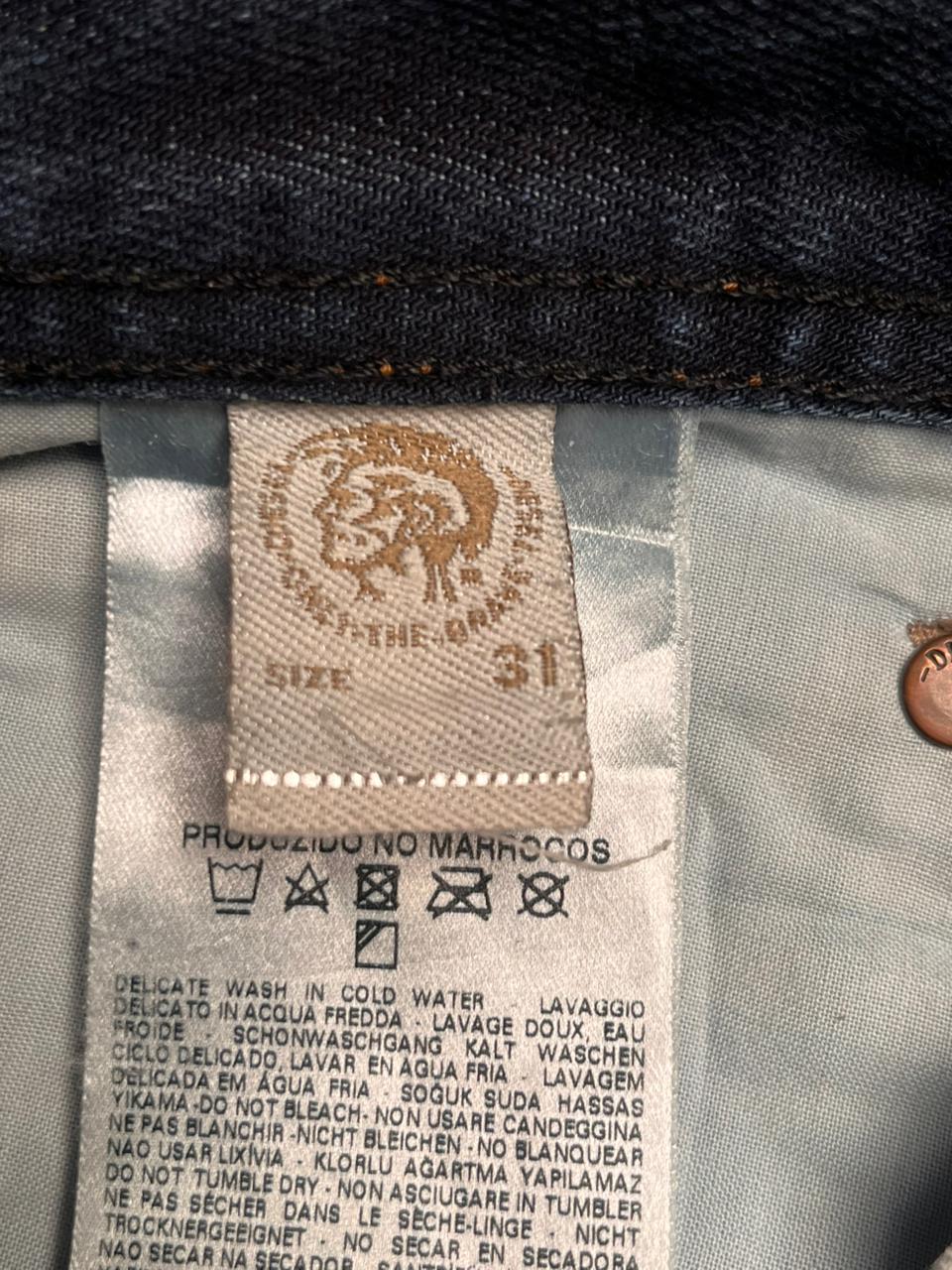 Diesel Zatiny(STRAIGHT-BOOTCUT Fit) Indigo Wash Jeans