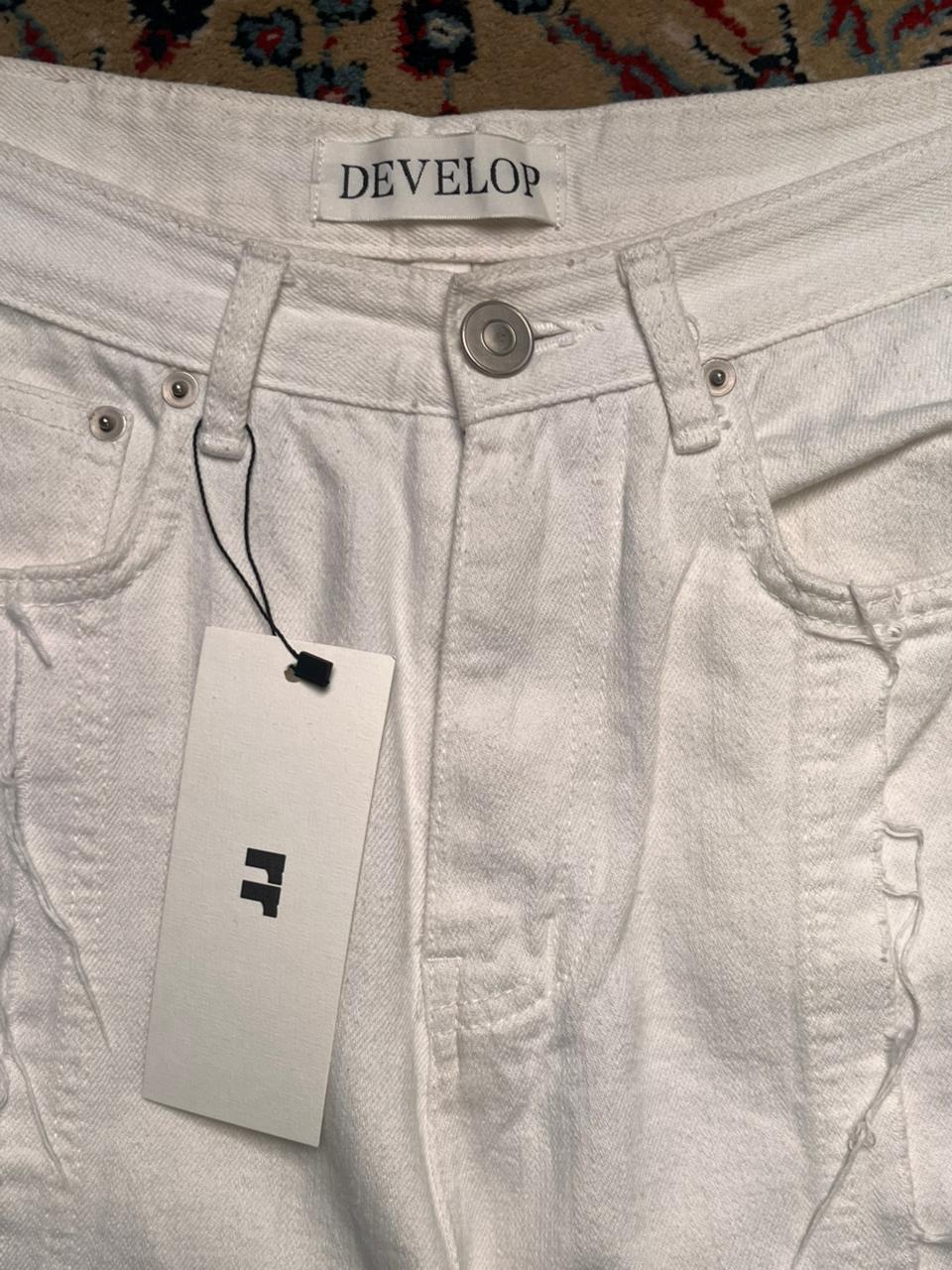 Develop Korea Distressed Straight Fit Jeans