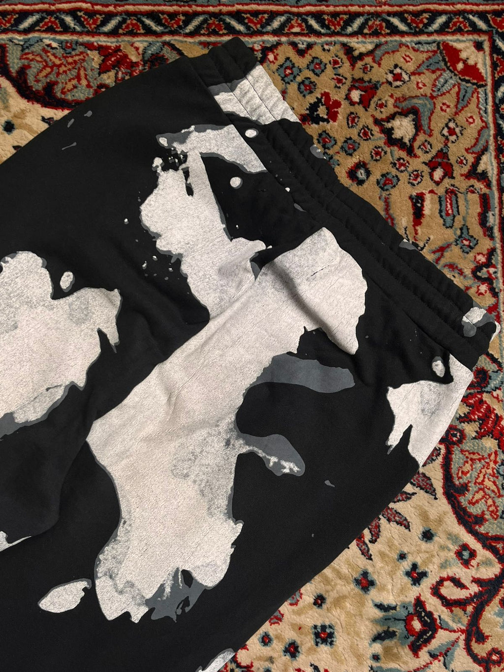 Off-White Paint All Over Slim-STRAIGHT FIT Sweatpants