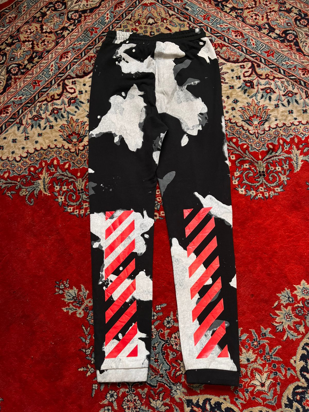 Off-White Paint All Over Slim-STRAIGHT FIT Sweatpants