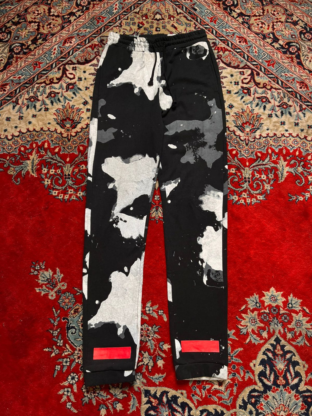 Off-White Paint All Over Slim-STRAIGHT FIT Sweatpants
