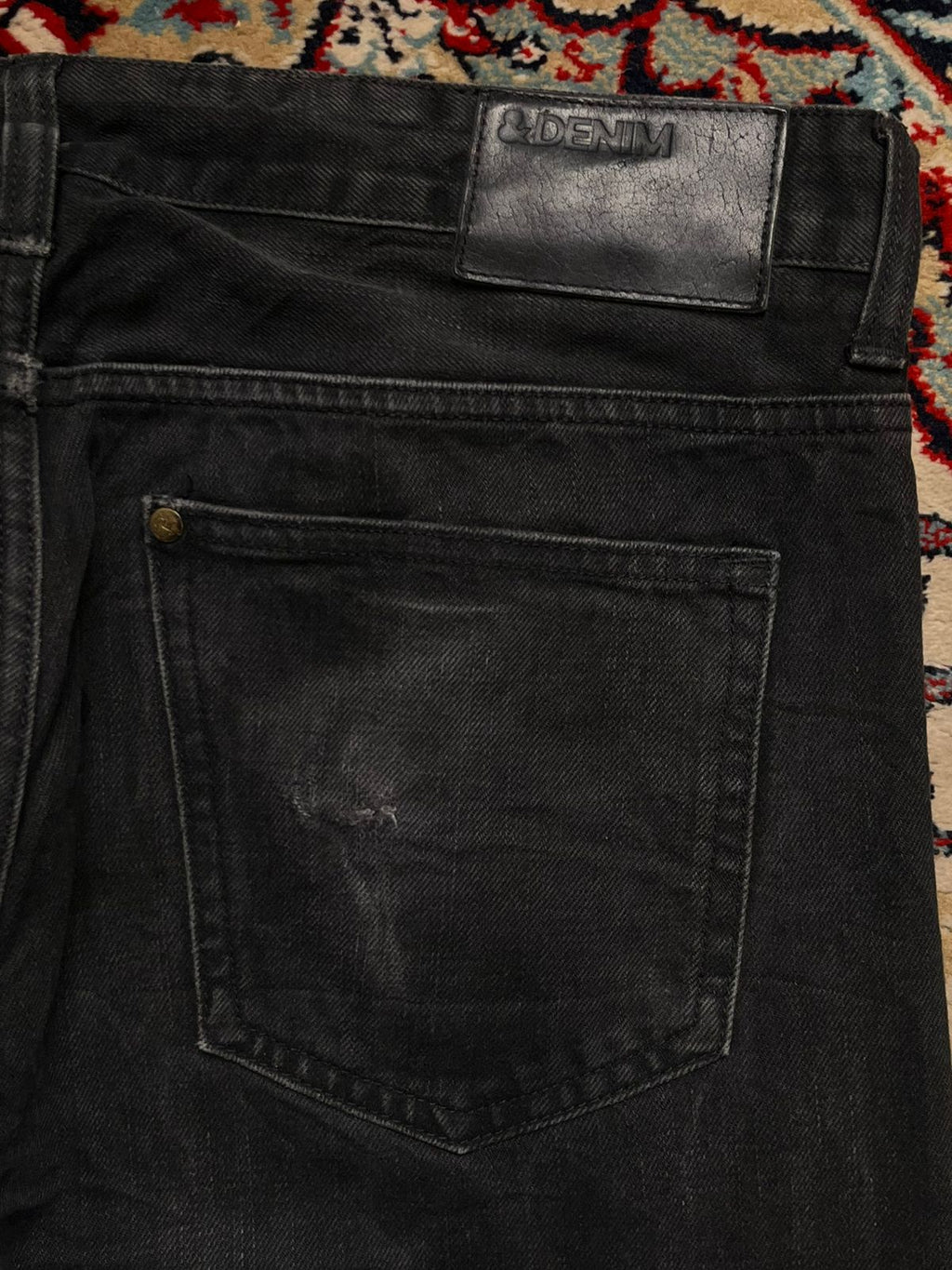 H&M &DENIM Men's Black Straight Fit Jeans