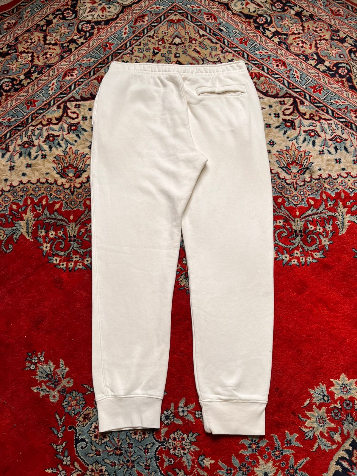 Nike Sportswear Relaxed Fit Cuffed Sweatpants