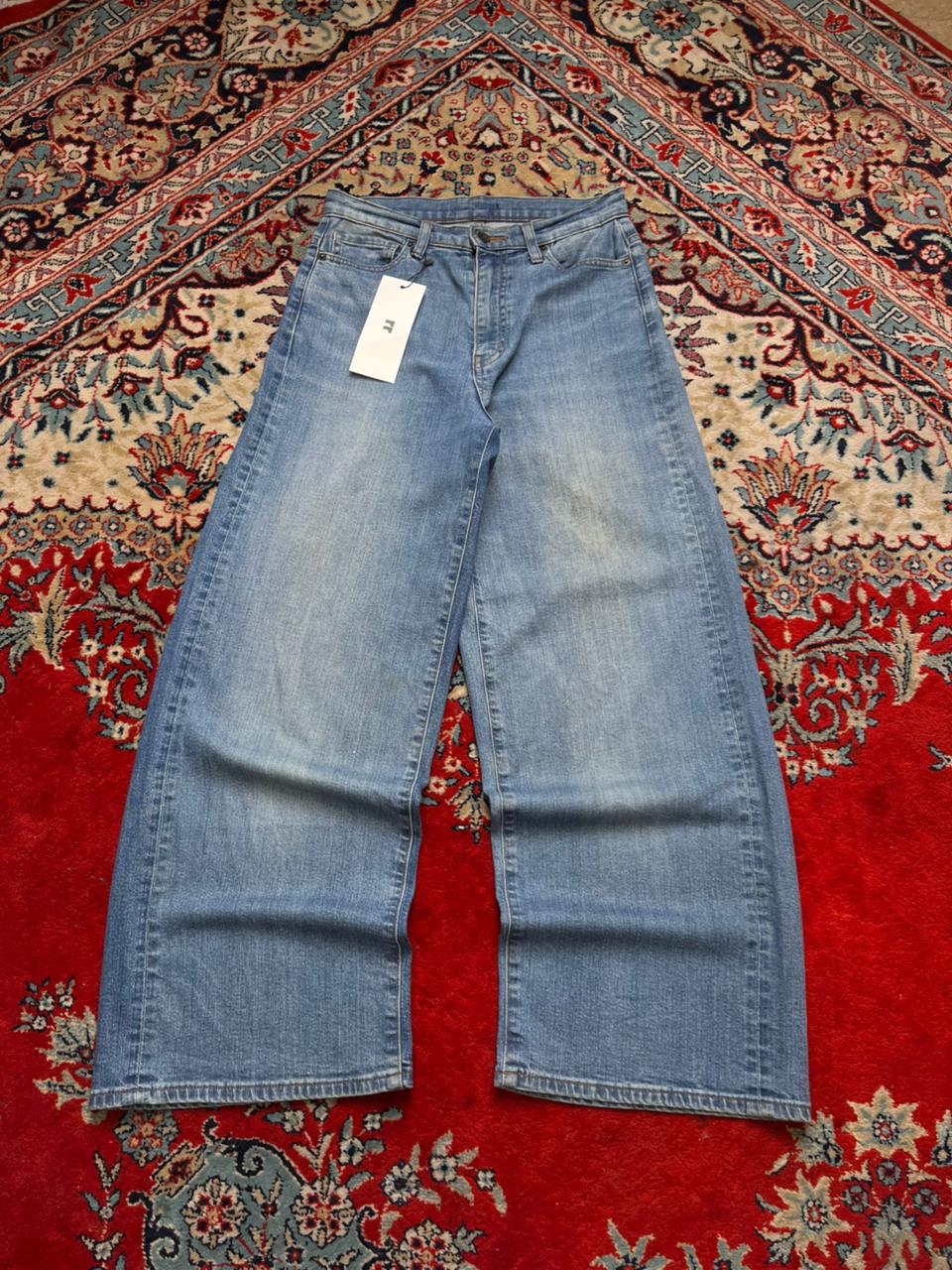 Uniqlo Women Light Blue BAGGY JEANS