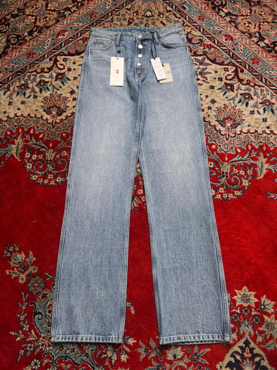 Zara High Waisted Relaxed Fit Jeans