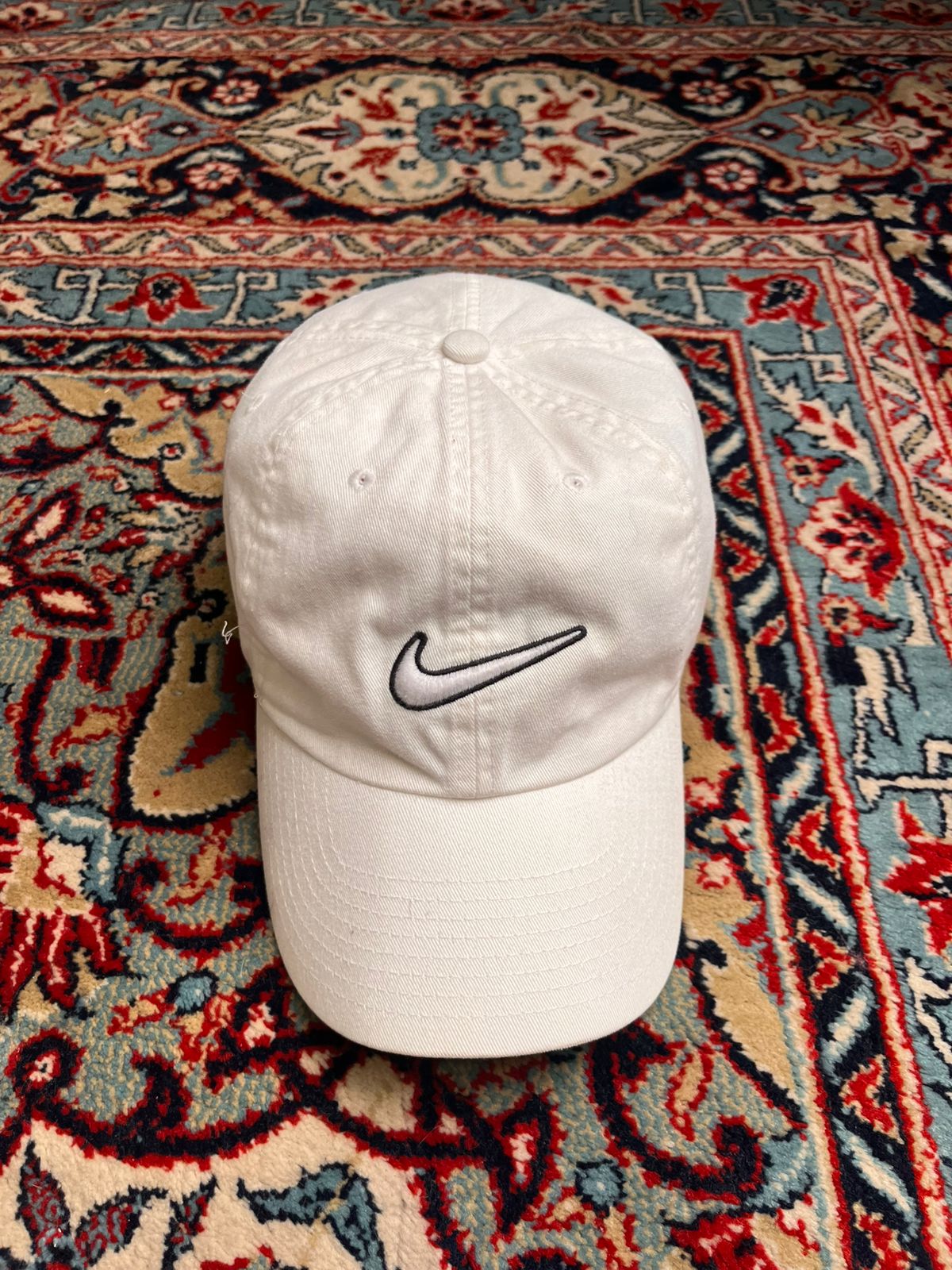 Nike Heritage 86 Swoosh Logo Cap