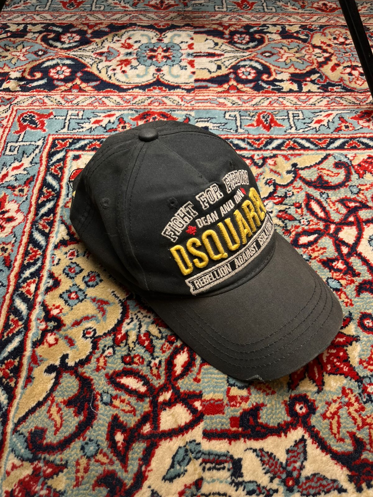 DSQUARED2 Dean & Dan "Fight For Freedom" Black Distressed Baseball CAP