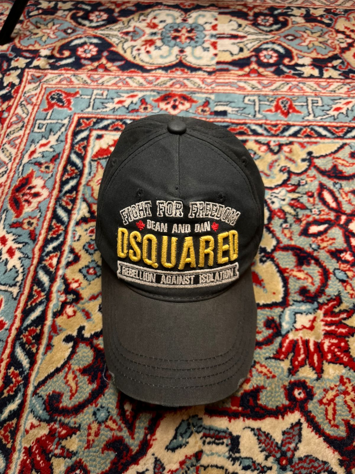 DSQUARED2 Dean & Dan "Fight For Freedom" Black Distressed Baseball CAP