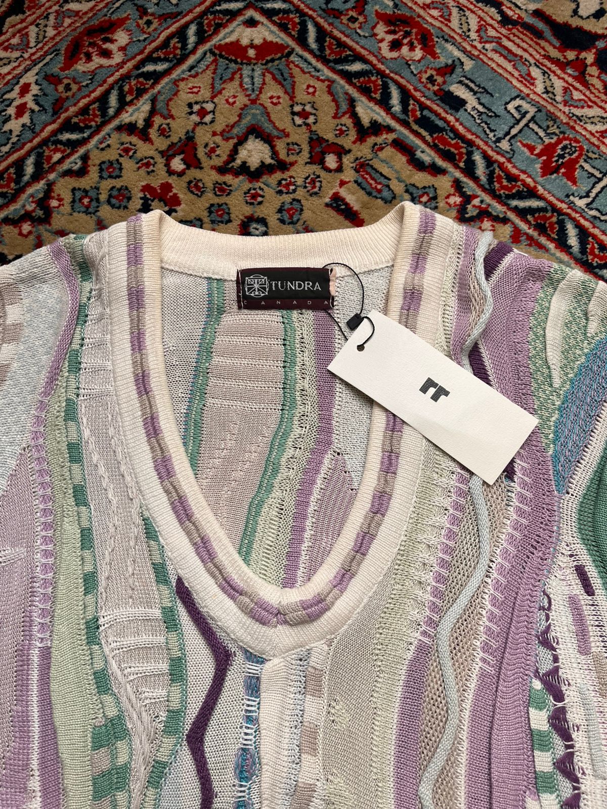 TUNDRA Pastel Abstract Handmade Pure Wool Relaxed Cropped Fit V-Neck Sweater