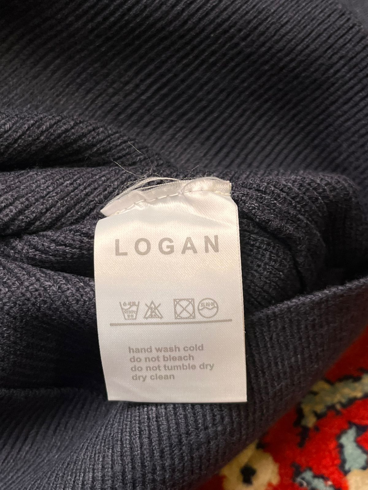 LOGAN Men’s V-Neck Navy Blue Knit Relaxed Fit Sweater