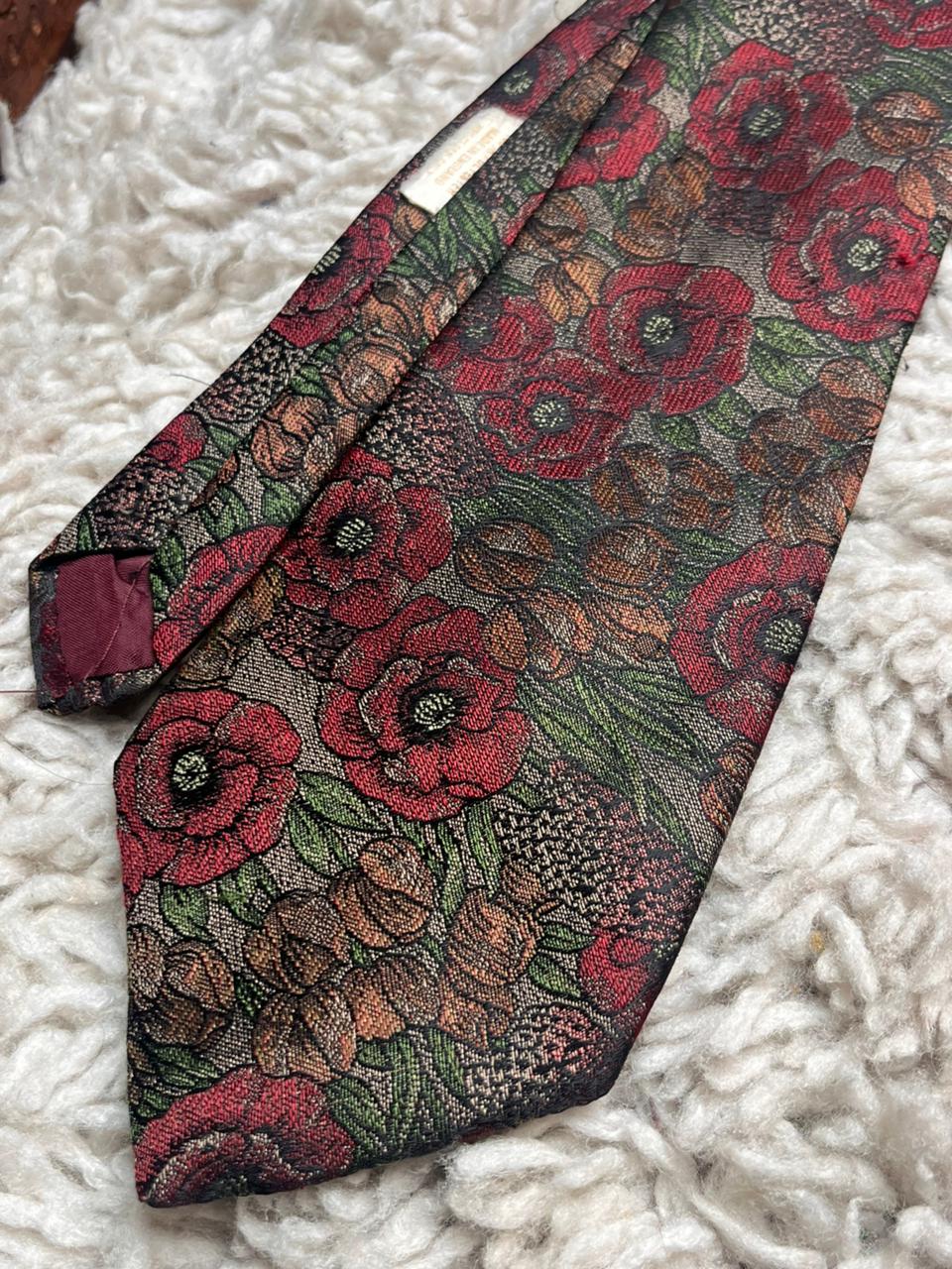 Henry Fox Red Green Tapestry Floral Vintage Made In England Mens Polyester Tie