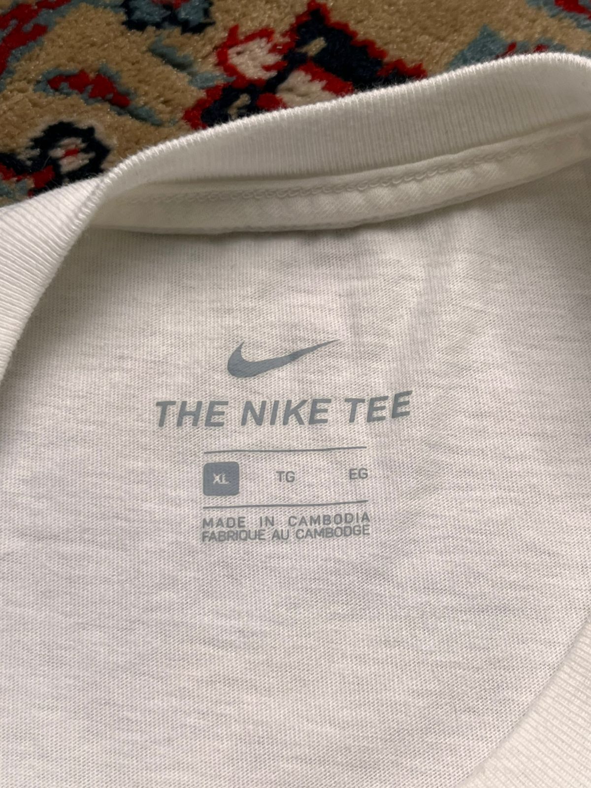 Nike Graphic Swoosh White TEE