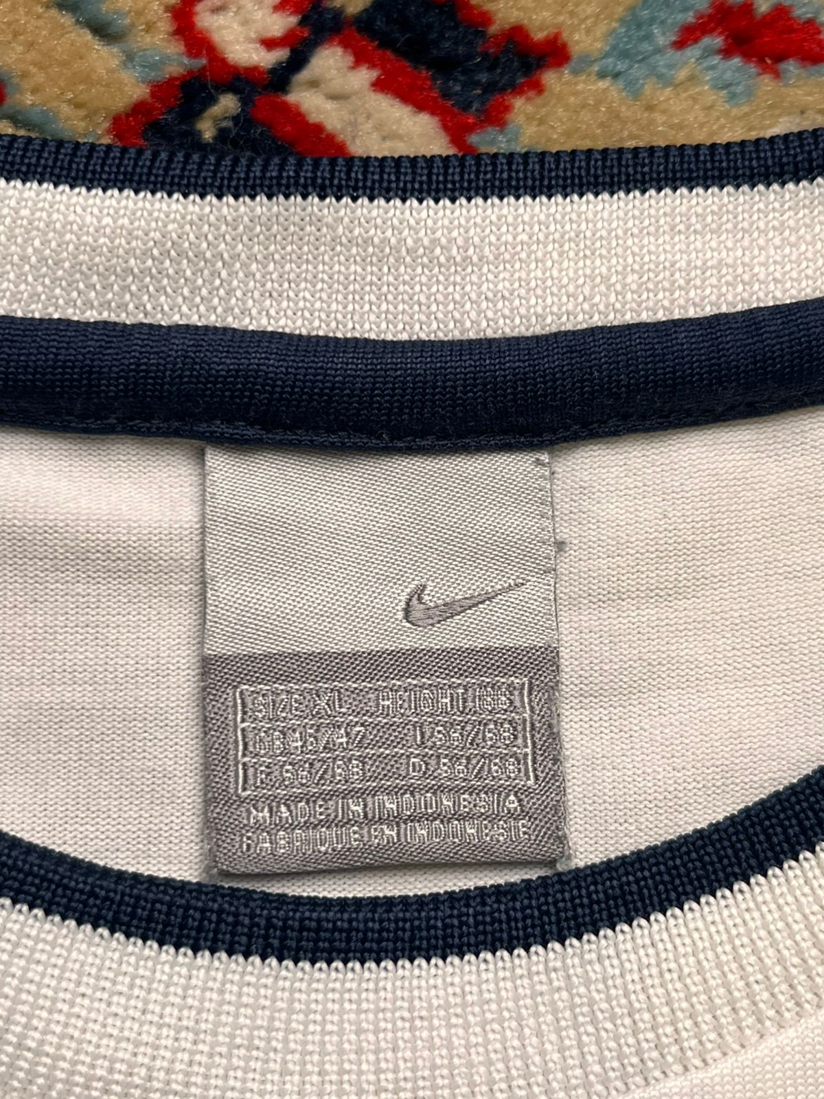 VINTAGE NIKE COLORBLOCK GREY WHITE TEE