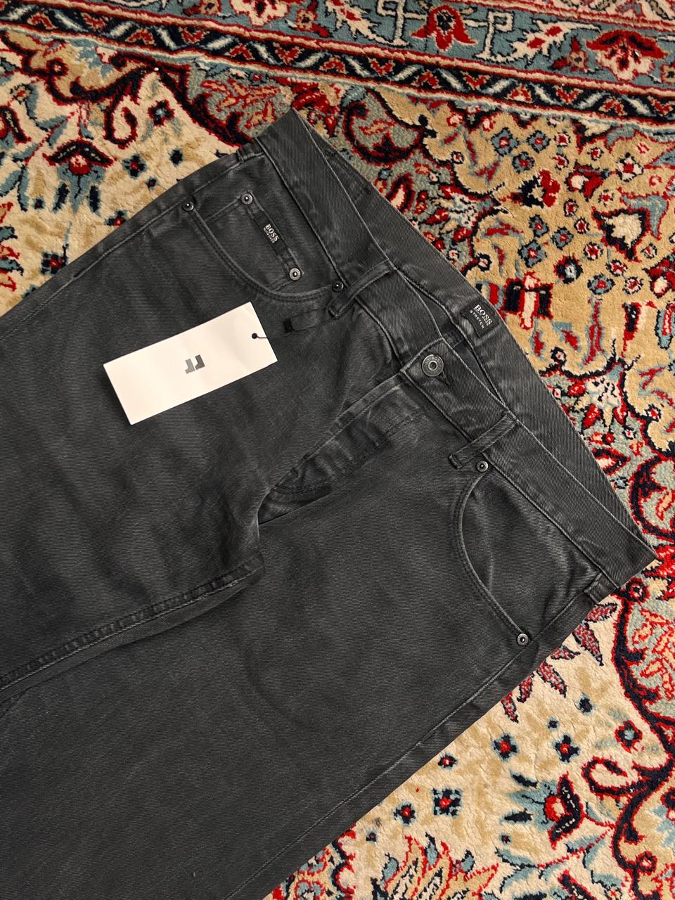 HUGO BOSS Washed Grayish-Black Straight FIT Denim Pants