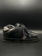 GLOBE SABRE SKATE SHOES - 42