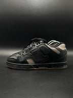 GLOBE SABRE SKATE SHOES - 42