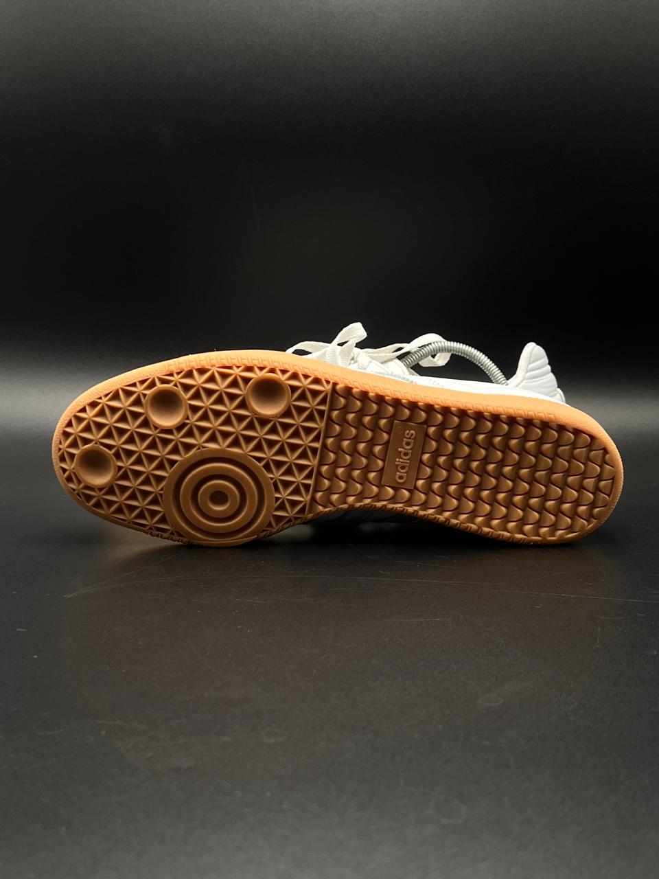 ADIDAS SAMBA WHITE/BLUE GUMSOLE