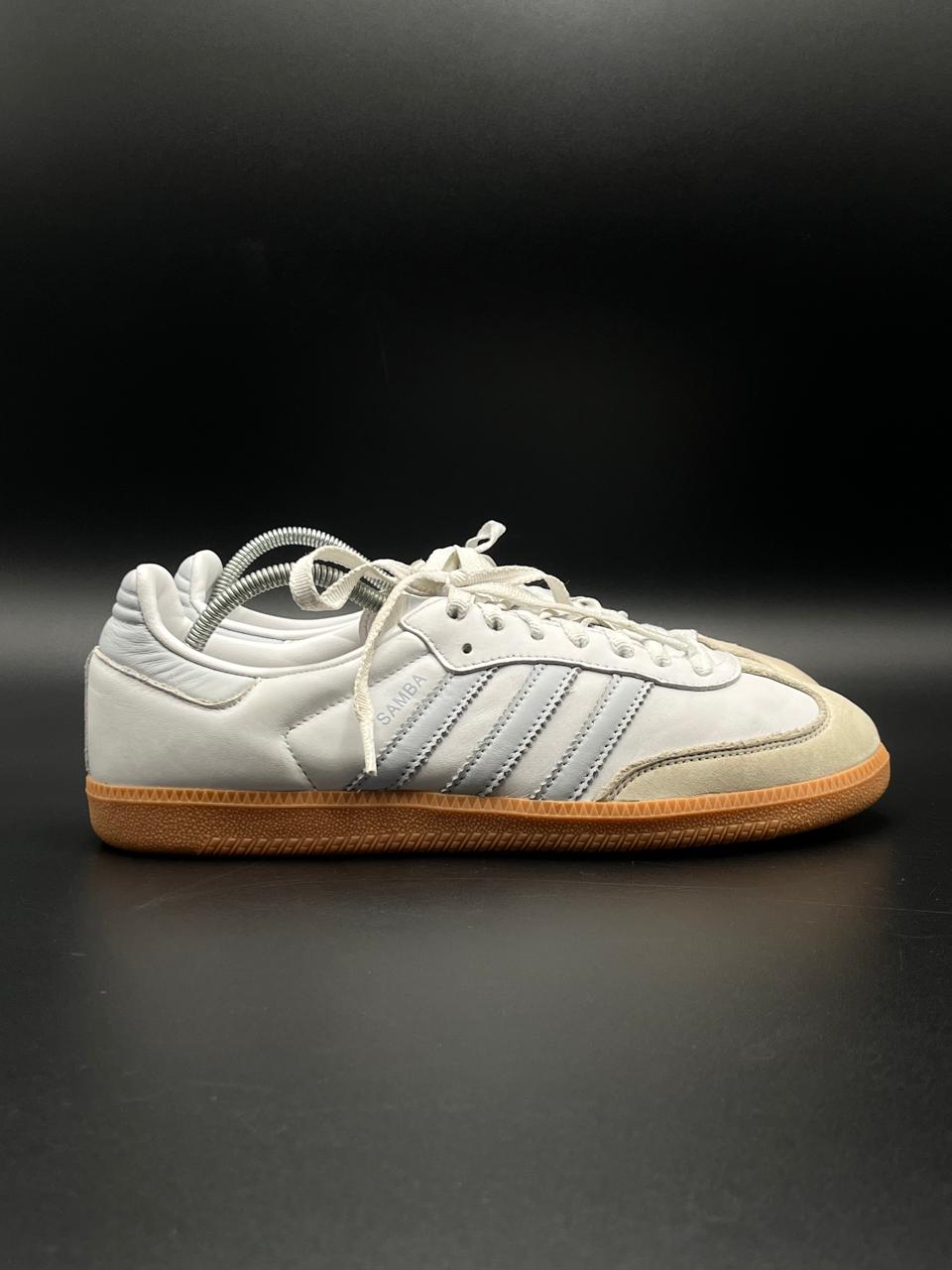 ADIDAS SAMBA WHITE/BLUE GUMSOLE