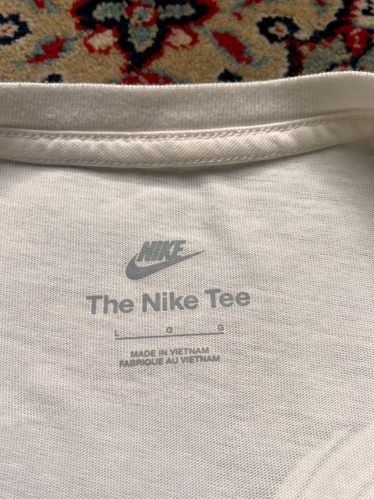 NIKE RHYTHM & SOLE GRAPHIC TEE