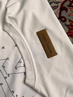 Louis Vuitton EMBROIDERED 'LV' CROPPED TEE