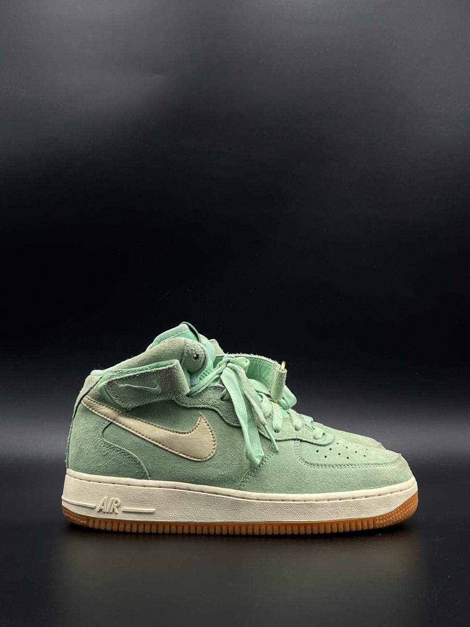 NIKE AIR FORCE 1 MID ENAMEL GREEN