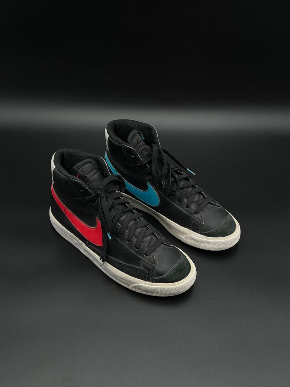 NIKE BLAZERS MID '77 BLACK/RED/BLUE