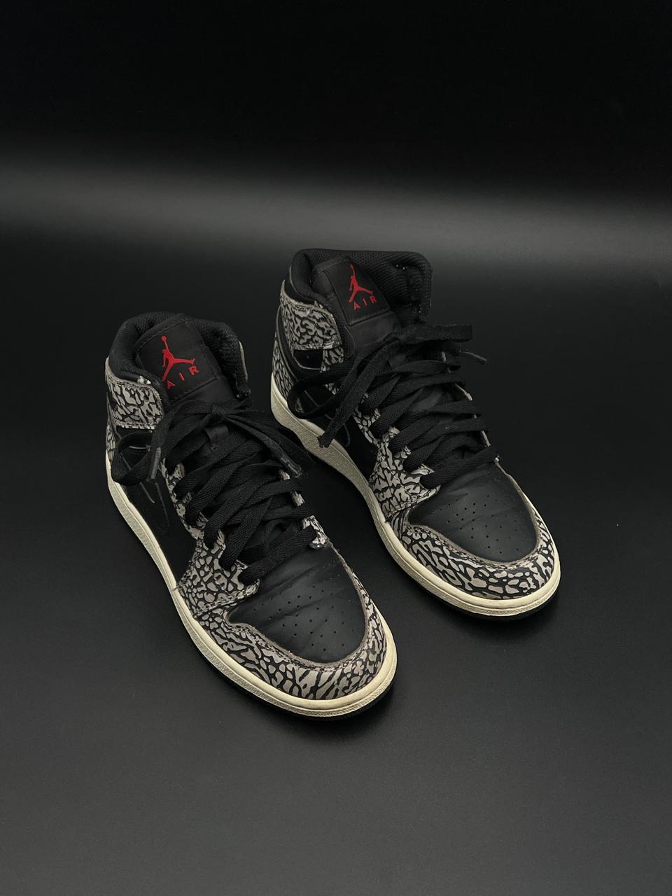 NIKE AIR JORDAN 1 HIGH ELEPHANT