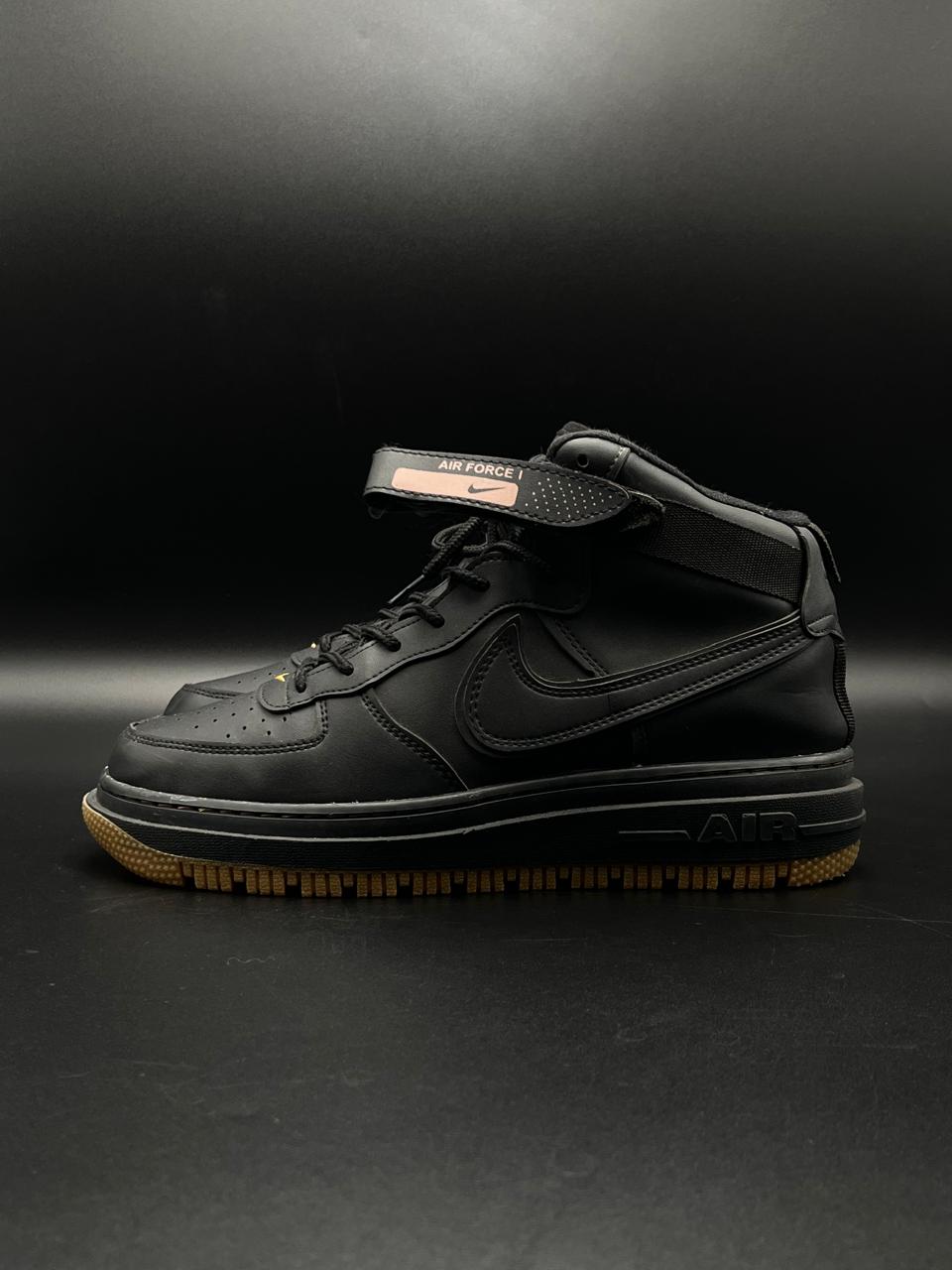 NIKE AIR FORCE 1 UT 2.0