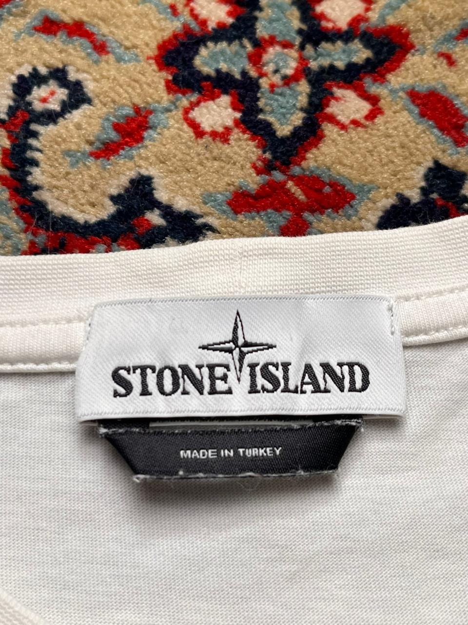 STONE ISLAND White Patch Logo CROPPED FIT TEE
