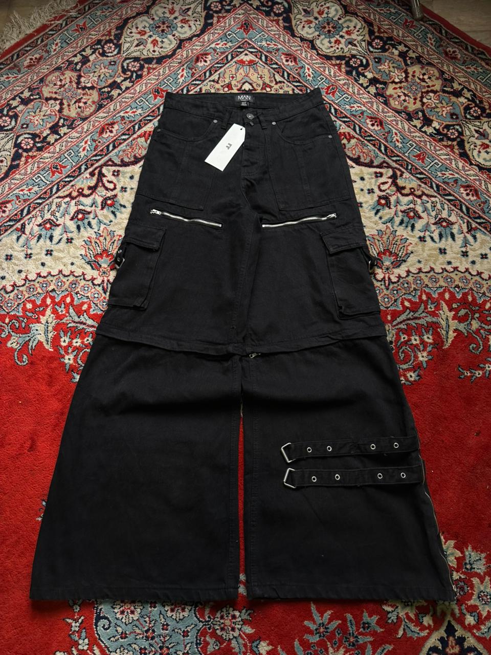 boohooMAN Black Super Baggy Denim Pants( converts to jorts)