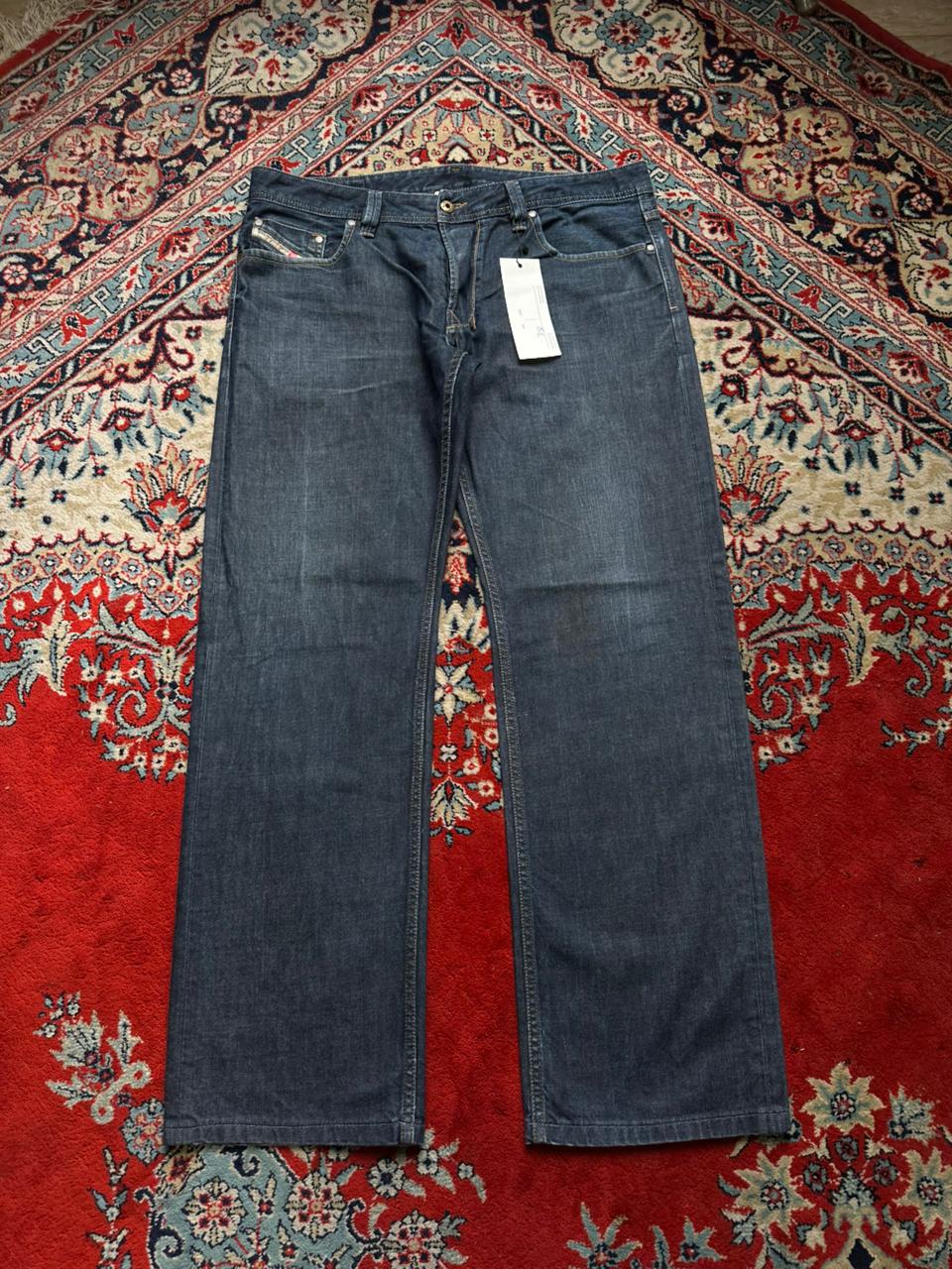 Diesel LARKEE(Straight FIT) Washed Indigo Blue Non-stretchable Denim Jeans