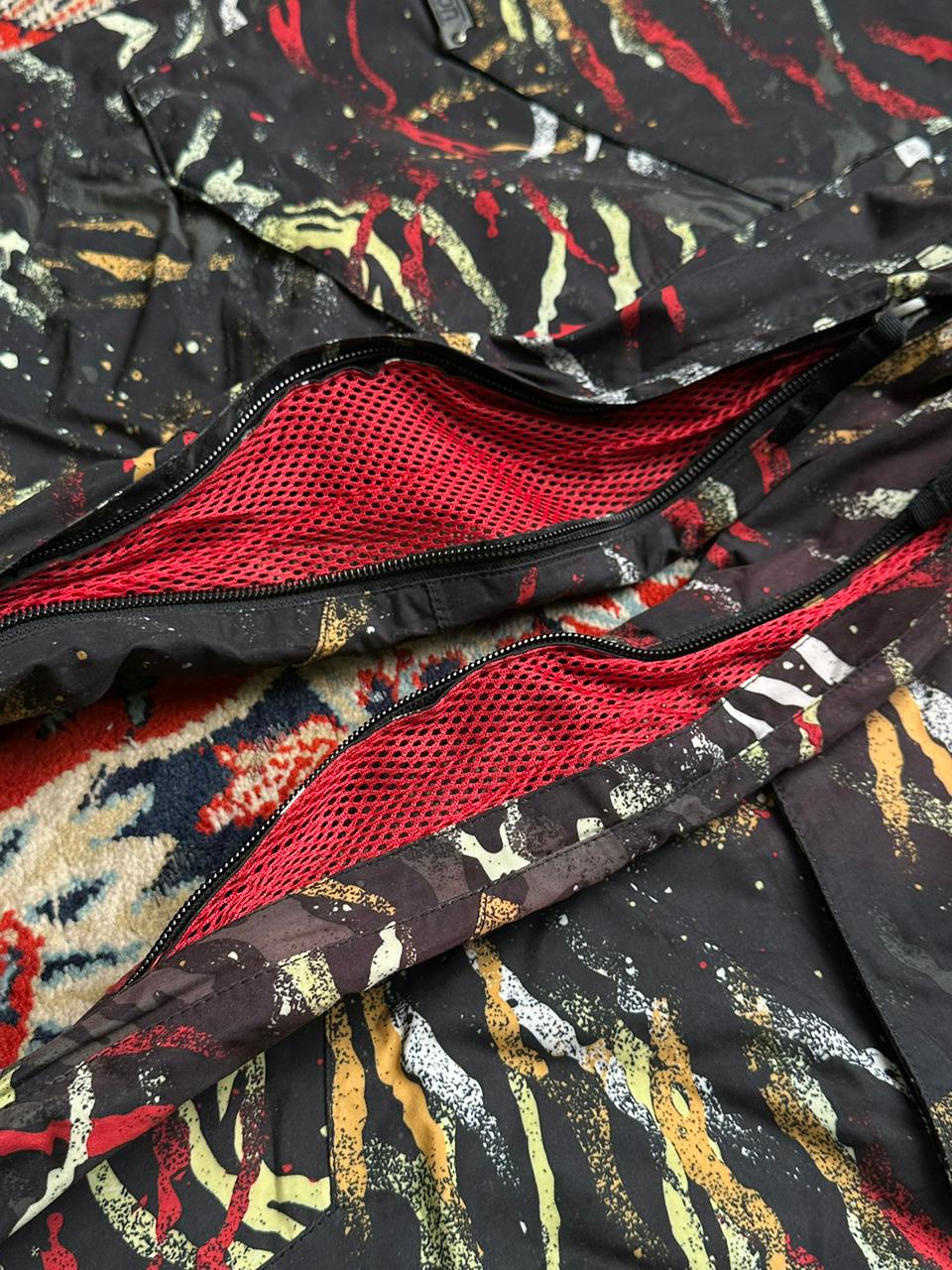 BURTON DryRide Snowboarding Black Multi-Color Cargo Pants - 34
