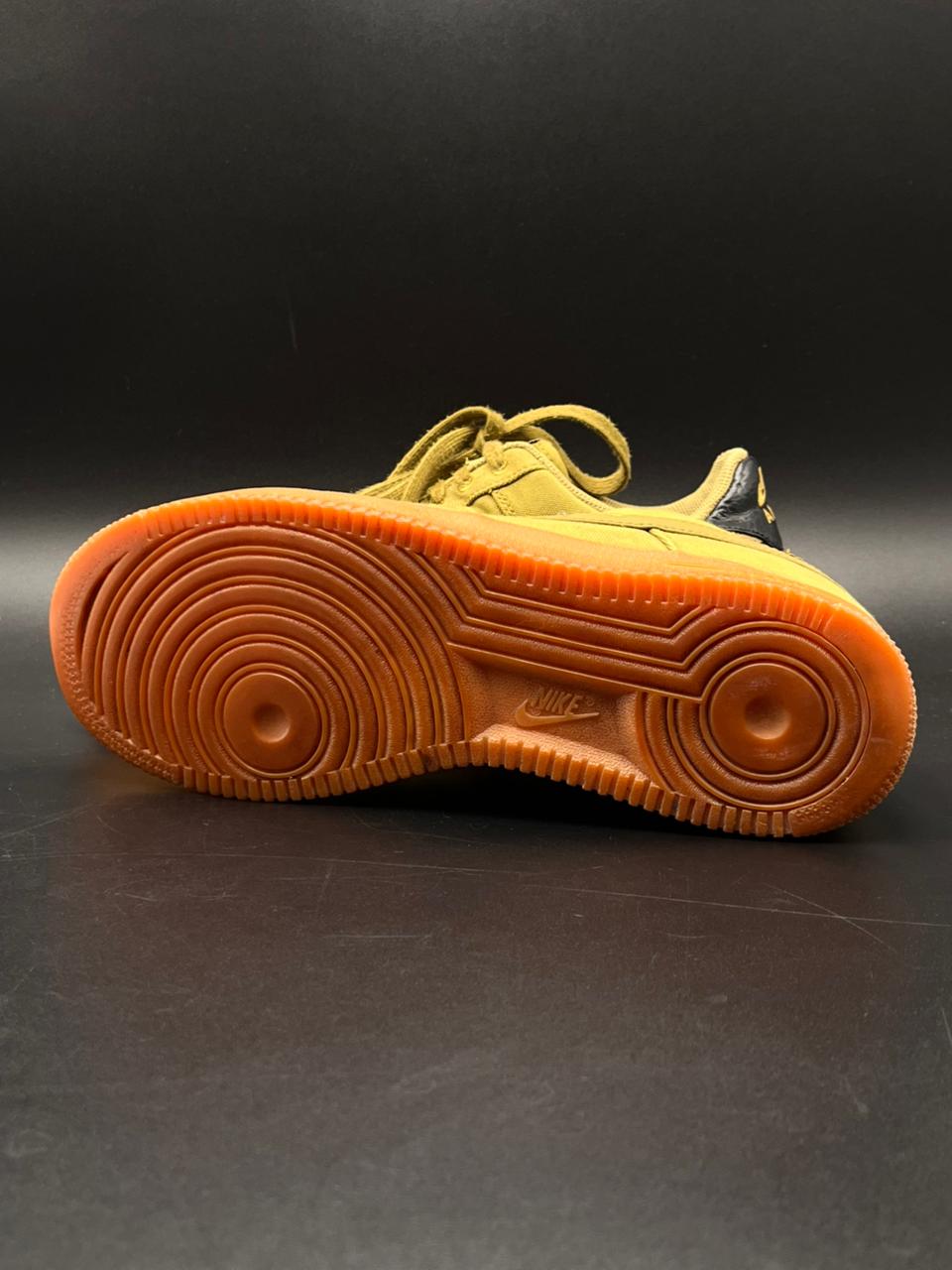 Nike Air Force 1 07 LV8 GREEN GUM